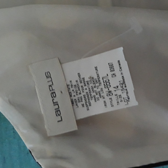 Laura Plus Retro Polkadot Dress - Picture 4 of 5